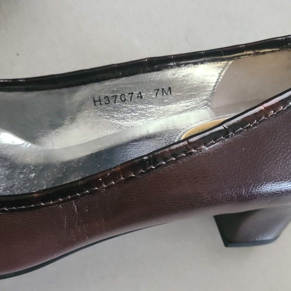 ❗2/$25❗Ros Hommerson Brown Square Toe Heels - Picture 7 of 7